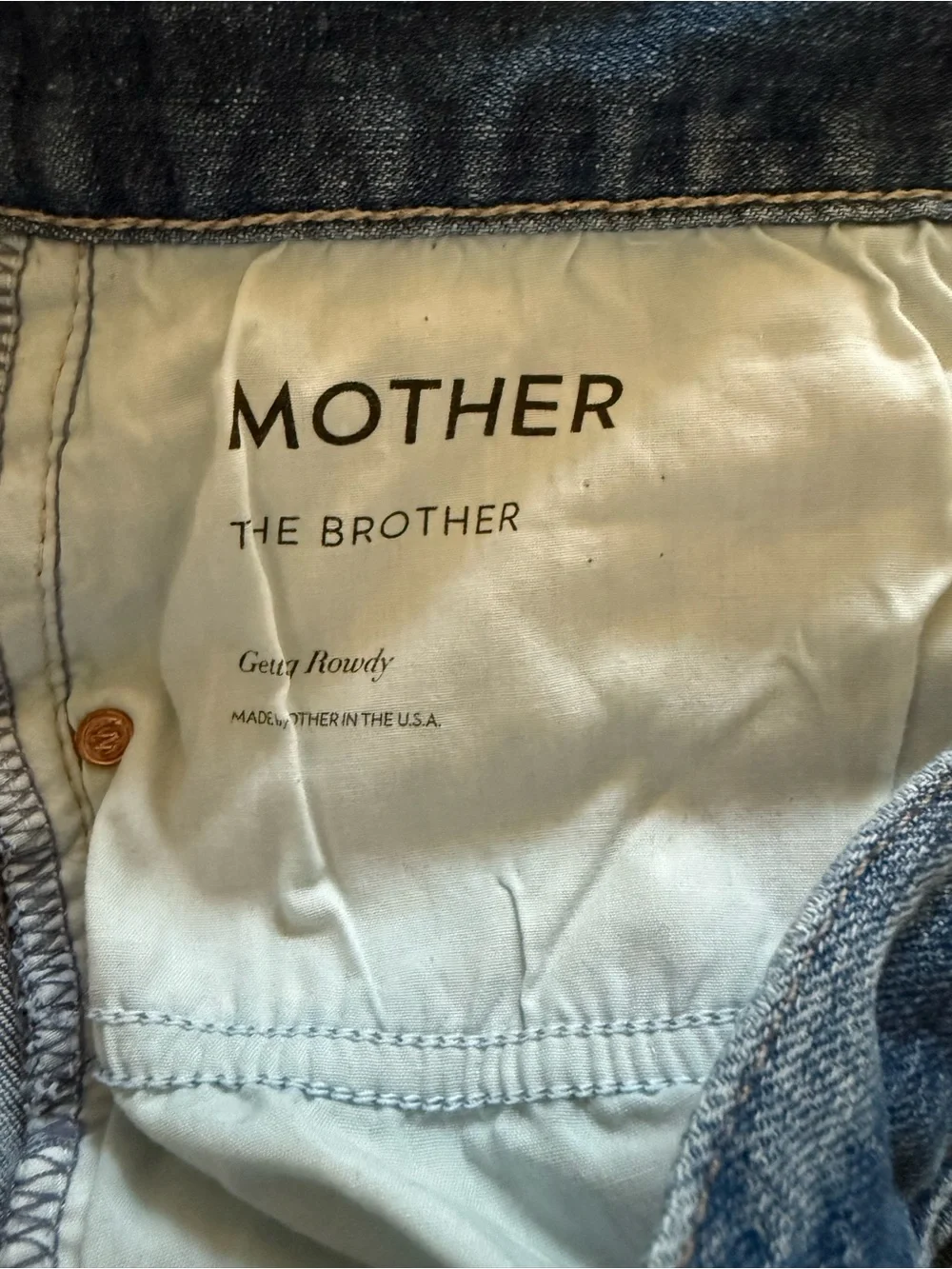 Mother The Brother Jeans in Getting Rowdy relaxed boyfriend - Picture 9 of 9
